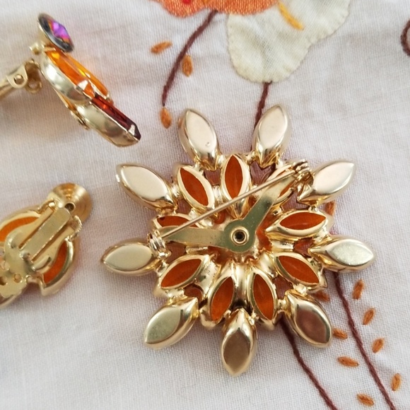 Vintage Sunburst Brooch & Earrings Set - Picture 3 of 6